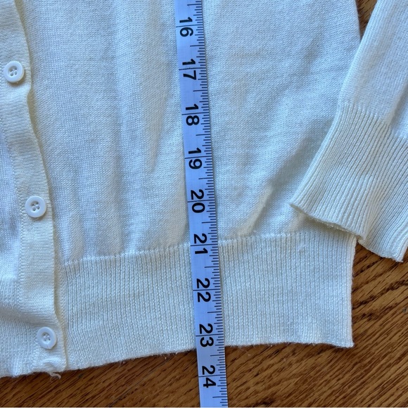 Forever 21 Women White Cardigan Small - Picture 2 of 5